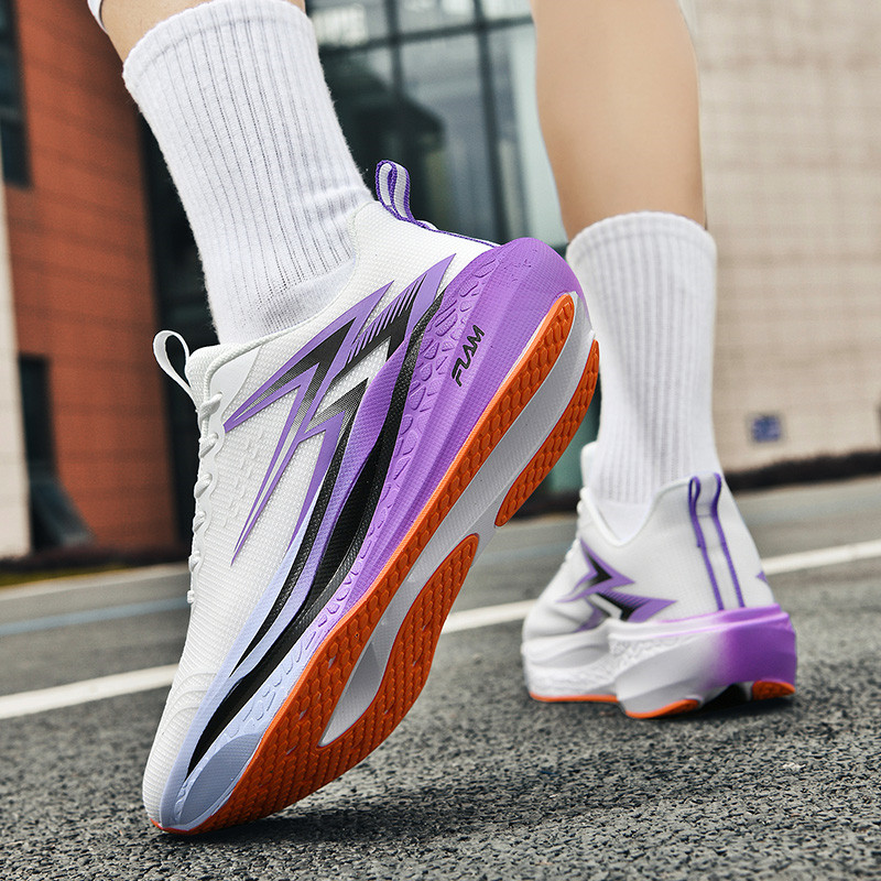 Sepatu Lari dengan Sol Karbon  - Carbon Plate Marathon Racing Shoes ulasan dan harga