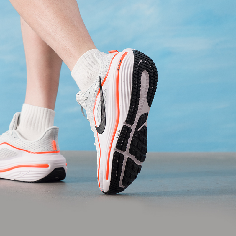 Sepatu Pria Nike Asli, Sepatu  - Lightweight Road Running Shoes ulasan dan harga