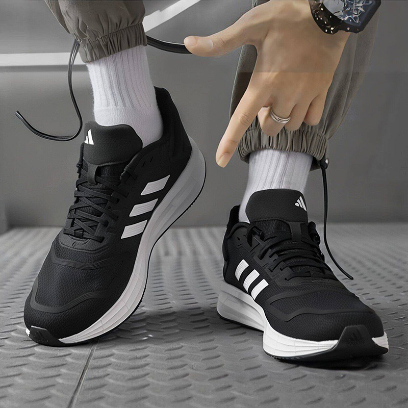 Adidas KJ4020 Sepatu Olahraga  - Knit Fabric Lace Up Sneakers ulasan dan harga