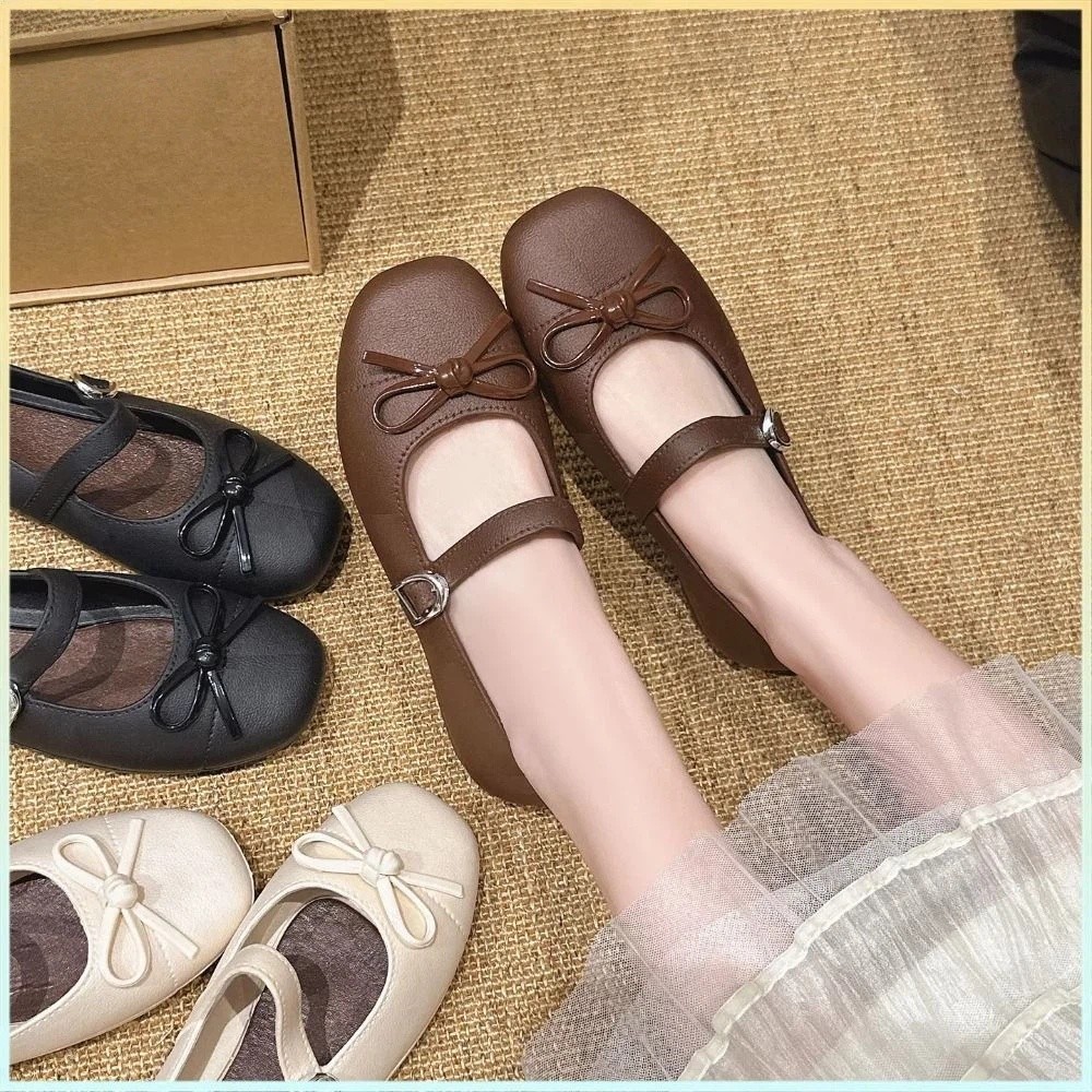 Sandal Mutiara dengan Hiasan P - Sandals ulasan dan harga