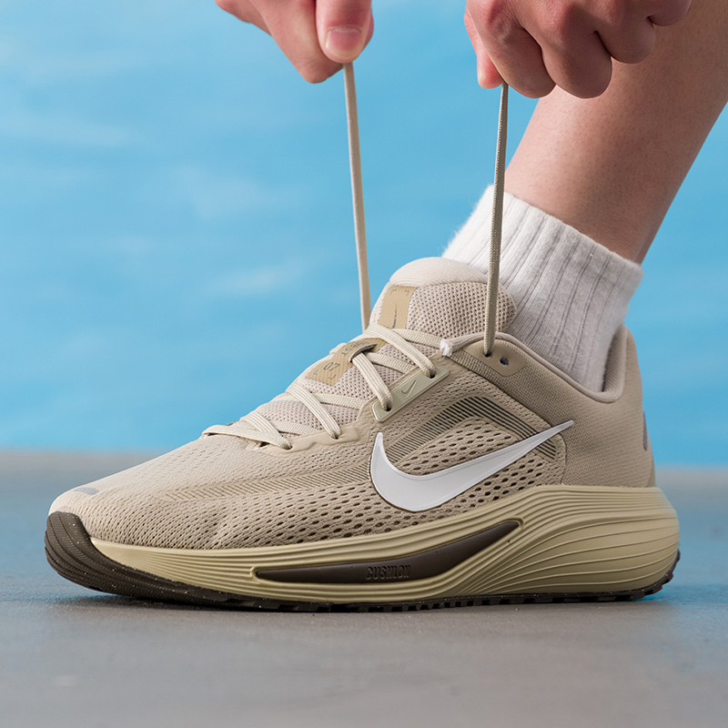 Sepatu Pria Nike Asli, Sepatu  - Lightweight Road Running Shoes ulasan dan harga